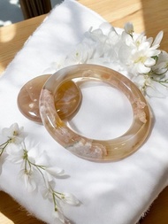 櫻花瑪瑙手鐲 瑪瑙手鐲 葡萄柚冰底成形水中花圓條套鐲60-62可戴