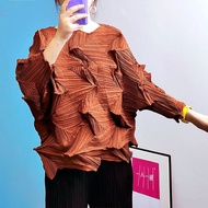 Miyakeเสื้ออัดพลีทTเสื้อไสตล์เกาหลีปี2021ฤดูใบไม้ผลิ เสื้อแฟชั่นผู้หญิงอัดพลีทดูคึ การอัดแบบHandmade