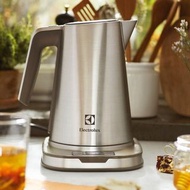 【Electrolux 伊萊克斯】1.7L設計家系列溫控電茶壺