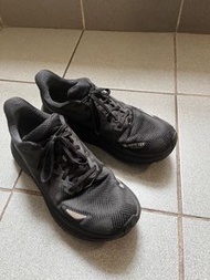 Hoka Clifton 9 gtx