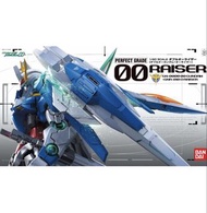 PG 00 Raiser 1/60 模型  Bandai  gundam