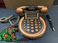復古電話、外觀完整（故障品，請看說明）  #電話#擺設#收藏#古董#銅色