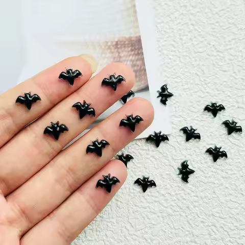 100 Pcs New Cute Mini Resin Halloween bat Flatback Ornament Jewelry Making Manicure Hairwear Accesso