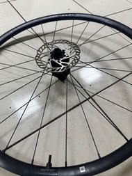 giant PR2 thru axle rear wheelset