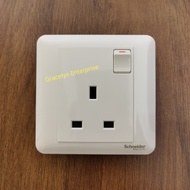 Schneider Affle Plus 13a 1 Gang Switched Socket Outlet