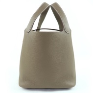 全新愛馬仕 Picotin Lock MM22 Taurillon Clemence Etoupe 皮革手提包，金色五金配件，K 字印記，附原廠盒和防塵袋，法國製造