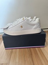 Tommy Hilfiger 白色休閒鞋 波鞋