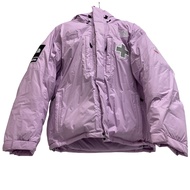 二手Supreme SUP Summit 系列 Scue Baltoro 外套 (ND02201I)，L 碼 (22SS)，紫色。