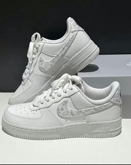 🔝Nike Air Force 1 '07 ESS 白灰腰果花 經典款