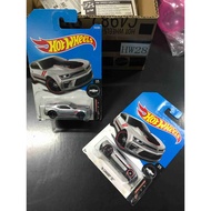 Mattel Hotwheels 16 Camaro SS SILVER price for 1 (HWW28)
