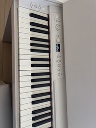 Roland f701 digital piano with bench