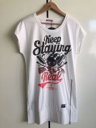 五月天阿信stayreal小鼠長版側拉鍊T