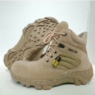 Delta Boots