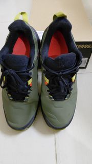 ［只穿一次，有盒］行山鞋 Adidas Terrex AX4 Beta C.R. Green Hiking Shoes Size US 8