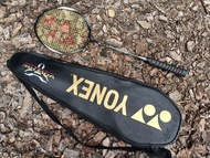 yy yonex Carbonex 7000N羽毛球拍，2U重93g，G5握柄，扣殺型入門拍