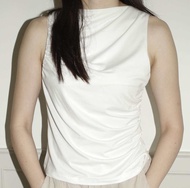 - QUERA Yoni Top - เสื้อกล้ามโยนิ