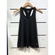 [Qingda Yihong] UNDER ARMOUR Women's Launch Black Vest 1382436-001