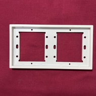 700620N Frame 2 Gang I7 White Simon Socket Switch