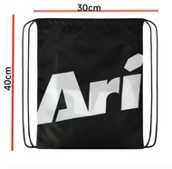 กระเป๋ากีฬา ARI ESSENTIAL URBAN TYPO สีดำ (a-07) - ARI URBAN TYPO