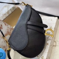 With Box Latest Saddle Bag Campaign Women's Fashion Casual