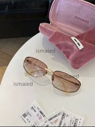 miumiu墨鏡mua50s