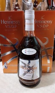 港版軒尼詩vsop700ML  NBA  共二支 （不議價）