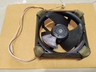 พัดลมตู้เย็น Hitachi 12.9Q DC12V สายไฟ 4 เส้น 5x5 นิ้ว มือ2