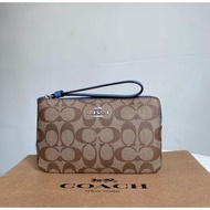 Coach Wristlet Large