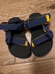 Teva 涼鞋