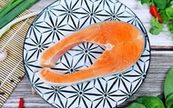 【買大送小！大西洋 野生厚切鮭魚 共10片】智利鮭魚含有DHC不飽和脂肪酸 您餐桌上的營養交給我