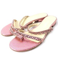 狀況極佳的香奈兒 Coco Mark 五金配件、波點圖案、鏈條細節、粉紅色平底涼鞋/穆勒鞋，尺寸 35.5，義大利製造。