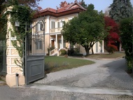 達茲格里奧別墅酒店 (Villa D'Azeglio)