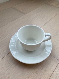 5pcs Royal Doulton Tea cup &amp; Saucer Set