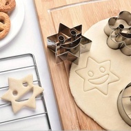 Round Heart-Shaped Emoji Cookie Cutter FlowerBINTANG ~ Cookie Mold