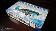 小號手 1/32  F6F-3N"地獄貓夜戰機 附透明引擎罩 夜戰雷達 蝕刻片 牽引車 機翼可收折 膠胎 儀表膠片