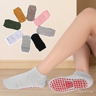 Yoga Socks Wholesale Female Adult Trampoline Socks Dispensing Non-Slip Amusement Park Selling Socks Disposable Trampolin