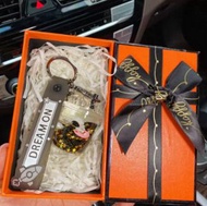 黑金宇航員冰山杯漂浮瓶鎖匙扣（粉滑板+橘禮盒+拉菲草）