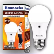 Lampu LED Sensor Cahaya Siang/Malam Hannochs 9 Watt Otomatis