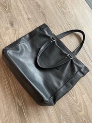 Ferragamo 公事包
