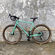 Sepeda Marin Nicasio+ Gravel Road Bike 650B 54 Green Tan Bekas Second