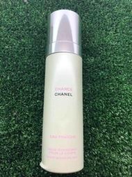 雨晴美粧批發零售【CHANEL 香奈兒】綠色氣息版輕盈柔膚香霧100ML 9成新