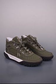 Timberland 綠色戶外運動鞋