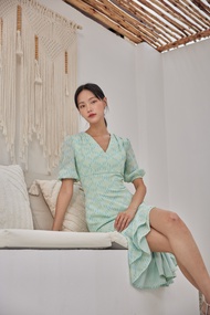 Pastel ruffles midi dress เดรสผ้าทอลายแขนตุ๊กตา ตัดต่อย้วยชายกระโปรง