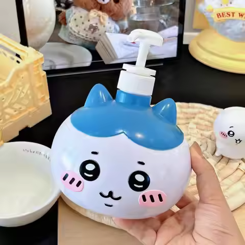 Cute Chiikawa Dispensing Bottles Kawaii Usagi Hachiware Bathroom Hand Sanitizer Shower Gel Press Bot