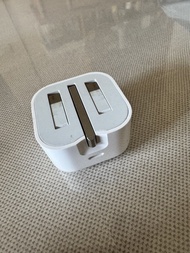 Apple 充電器 20W