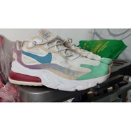 N** reack sports shoes size 39 (25cm)