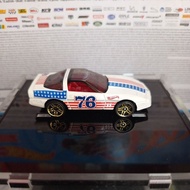 Diecast Loose Hot Wheels 84 Corvette