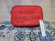 MARC JACOBS MJ相機包 牛皮斜側背包 21x15x8cm 壓紋LOGO牛皮拉鍊寬背帶