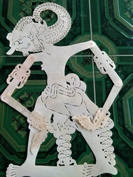 putihan wayang bima