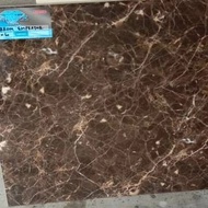 Granit corak coklat 60x60 glossy